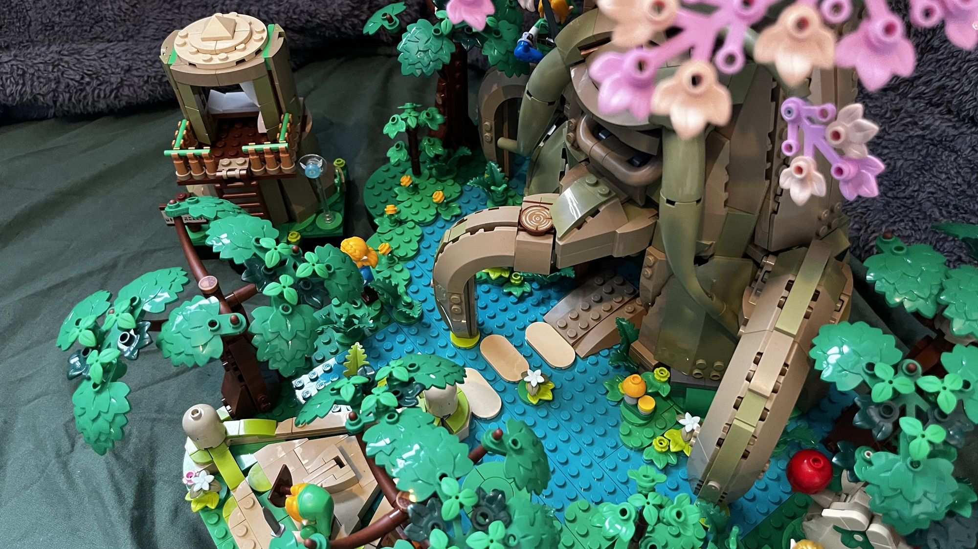 DAOKOスペシャルセット Gallery] The Legend of Beauty with the LEGO Great Deku Tree 2-in-1